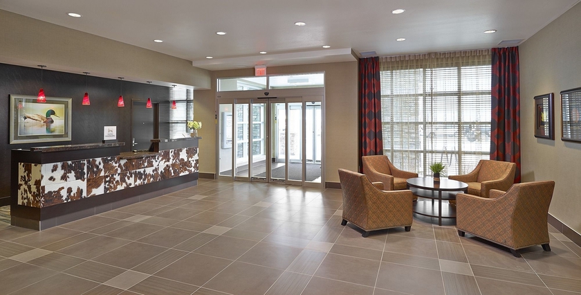 Imagen de los interiores del Hotel Homewood Suites By Hilton Calgary-airport, Alberta, Canada. Foto 8