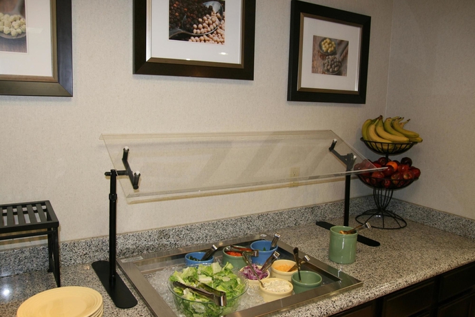 Imagen del bar/restaurante del Hotel Homewood Suites By Hilton Cedar Rapids-north. Foto 2