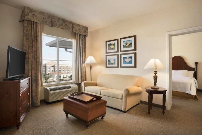 Imagen de los interiores del Hotel Homewood Suites By Hilton Charleston Airport. Foto 9