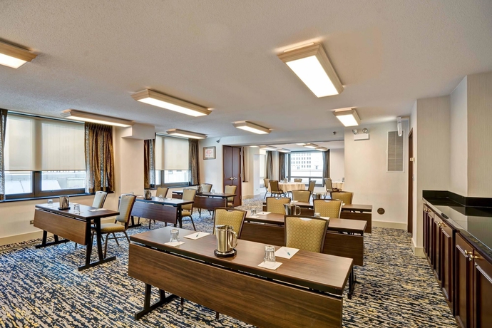Imagen de los interiores del Hotel Homewood Suites By Hilton Chicago - Downtown. Foto 8