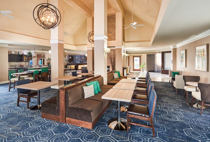 Imagen del bar/restaurante del Hotel Homewood Suites By Hilton Chicago - Schaumburg. Foto 3