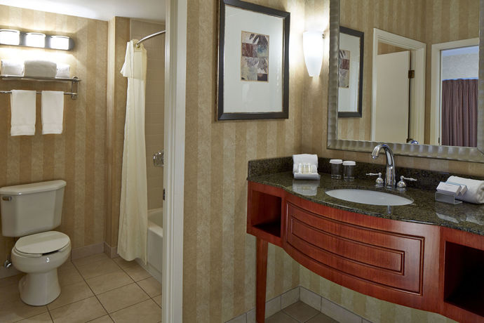 Imagen del bar/restaurante del Hotel Homewood Suites By Hilton Chicago-lincolnshire. Foto 2