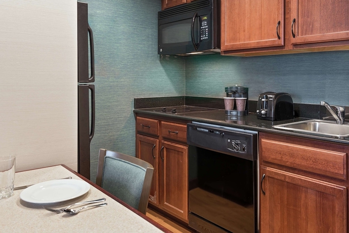 Imagen de la habitación del Hotel Homewood Suites By Hilton Cleveland-beachwood. Foto 7