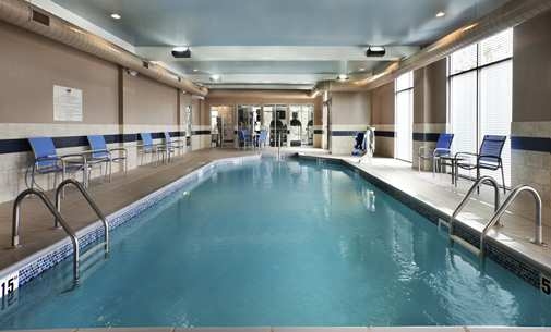 Imagen de la piscina del Hotel Homewood Suites By Hilton Columbus/osu, Oh. Foto 7