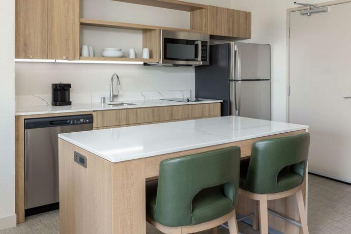 Imagen de la habitación del Hotel Homewood Suites By Hilton Cypress. Foto 2