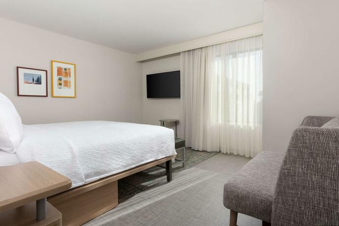 Imagen de la habitación del Hotel Homewood Suites By Hilton Cypress. Foto 6