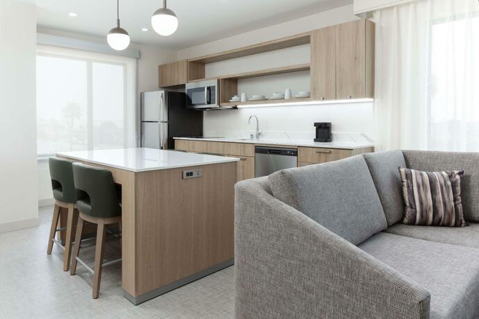 Imagen de la habitación del Hotel Homewood Suites By Hilton Cypress. Foto 12