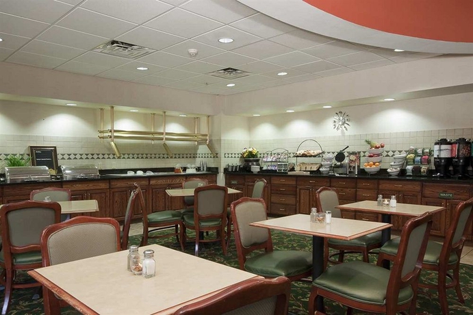 Imagen del bar/restaurante del Hotel Homewood Suites By Hilton Dallas-dfw Airport N-grapevine. Foto 2