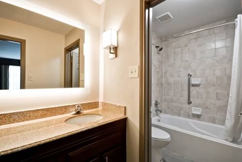 Imagen de la habitación del Hotel Homewood Suites By Hilton Dallas-lewisville. Foto 4