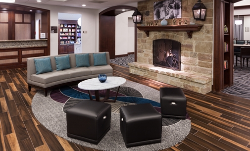 Imagen general del Hotel Homewood Suites By Hilton Denton. Foto 8