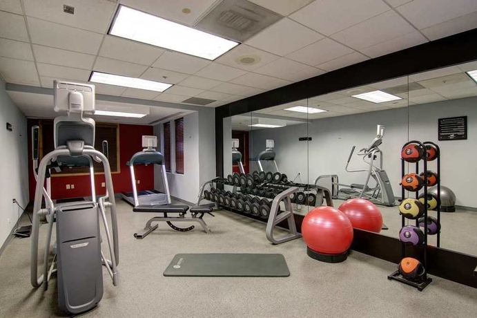 Imagen de los interiores del Hotel Homewood Suites By Hilton Dulles Int'l Airport. Foto 14