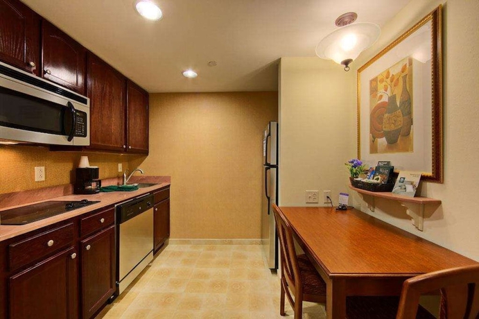 Imagen de la habitación del Hotel Homewood Suites By Hilton East Rutherford - Meadowlands. Foto 10