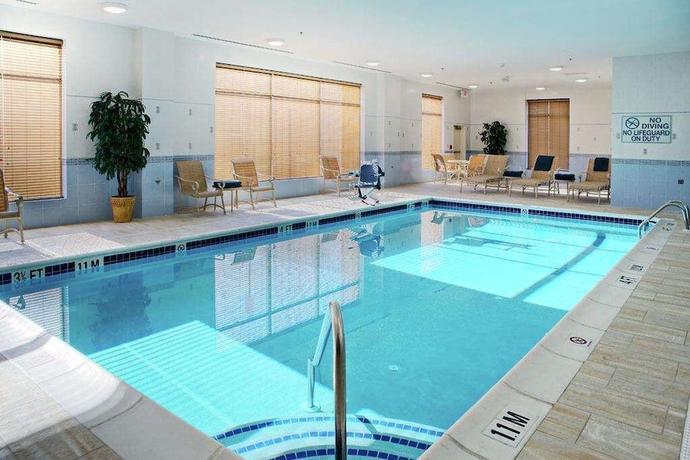 Imagen de la piscina del Hotel Homewood Suites By Hilton East Rutherford - Meadowlands. Foto 19