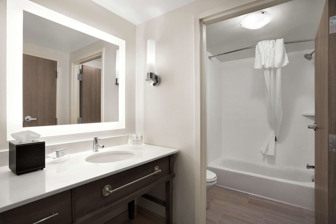 Imagen de la habitación del Hotel Homewood Suites By Hilton Florence. Foto 2