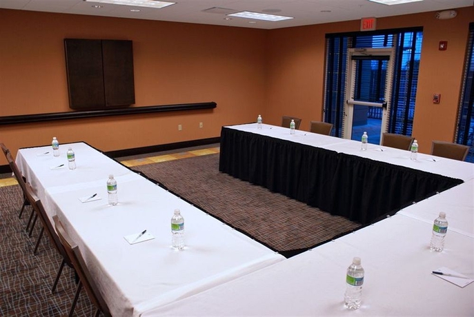 Imagen de los interiores del Hotel Homewood Suites By Hilton Fort Myers Airport/fgcu. Foto 10