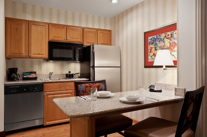 Imagen de la habitación del Hotel Homewood Suites By Hilton Fort Myers. Foto 6