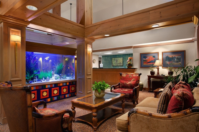 Imagen de los interiores del Hotel Homewood Suites By Hilton Fort Myers. Foto 12