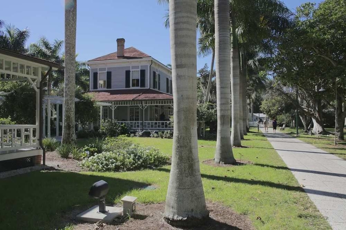 Imagen de los exteriores del Hotel Homewood Suites By Hilton Fort Myers. Foto 10