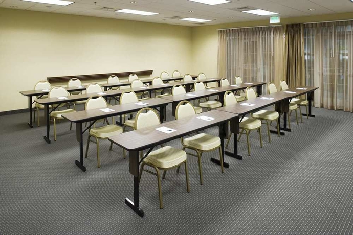 Imagen de los interiores del Hotel Homewood Suites By Hilton Fresno Airport/clovis, Ca. Foto 8