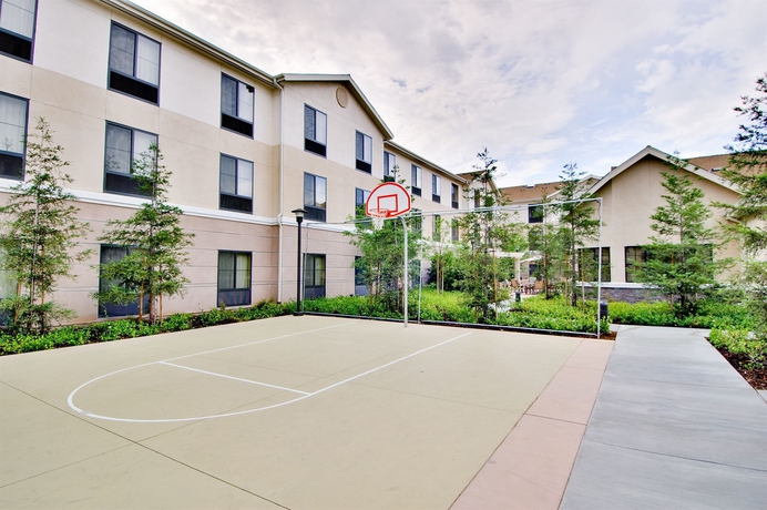 Imagen general del Hotel Homewood Suites By Hilton Fresno. Foto 3