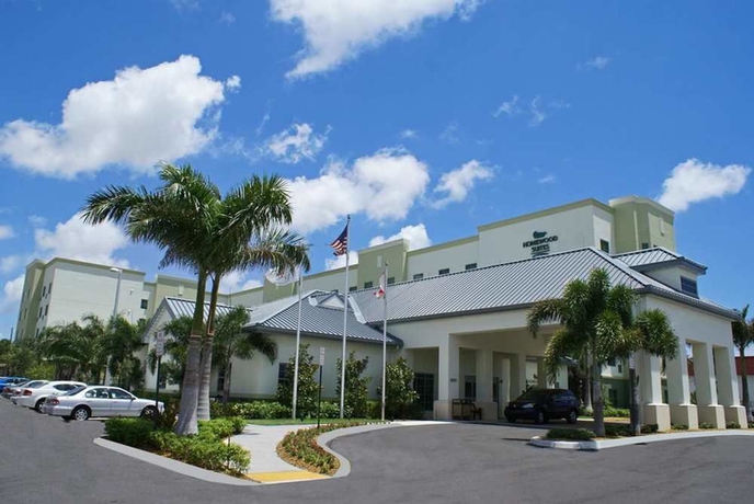 Imagen general del Hotel Homewood Suites By Hilton Ft. Lauderdale Airport-cruise Port. Foto 2