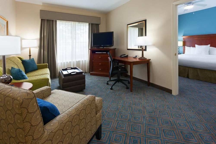 Imagen de los interiores del Hotel Homewood Suites By Hilton Gainesville. Foto 6
