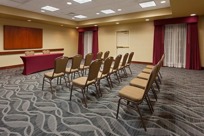 Imagen de los interiores del Hotel Homewood Suites By Hilton Gainesville. Foto 8