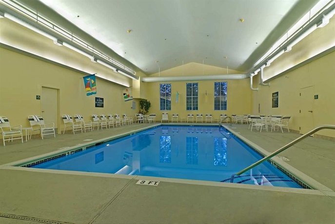 Imagen de la piscina del Hotel Homewood Suites By Hilton Hartford-farmington. Foto 15