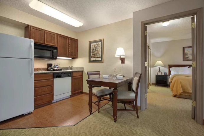 Imagen de la habitación del Hotel Homewood Suites By Hilton Hillsboro/beaverton. Foto 6