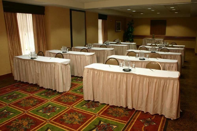 Imagen de los interiores del Hotel Homewood Suites By Hilton Hillsboro/beaverton. Foto 12