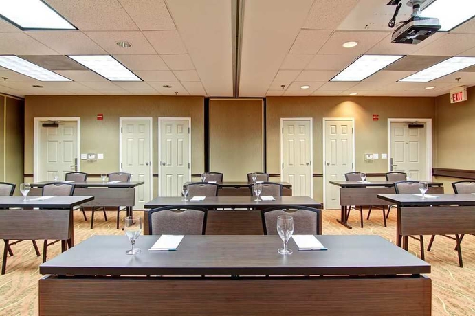 Imagen de los interiores del Hotel Homewood Suites By Hilton Houston-kingwood Parc-airport Area. Foto 9