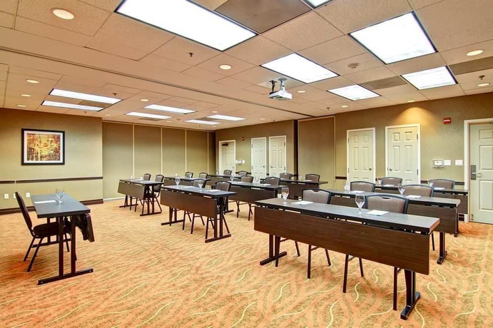 Imagen de los interiores del Hotel Homewood Suites By Hilton Houston-kingwood Parc-airport Area. Foto 10