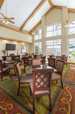Imagen del bar/restaurante del Hotel Homewood Suites By Hilton Houston-westchase. Foto 6