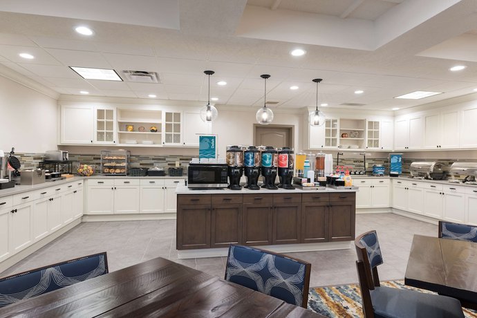 Imagen del bar/restaurante del Hotel Homewood Suites By Hilton Indianapolis Northwest. Foto 3