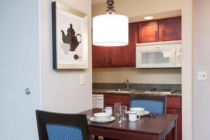 Imagen de la habitación del Hotel Homewood Suites By Hilton Indianapolis Northwest. Foto 14
