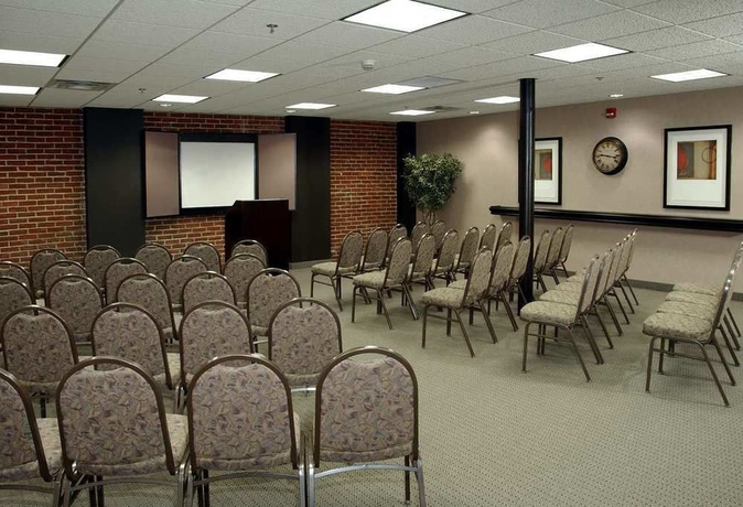 Imagen de los interiores del Hotel Homewood Suites By Hilton Indianapolis-downtown. Foto 6