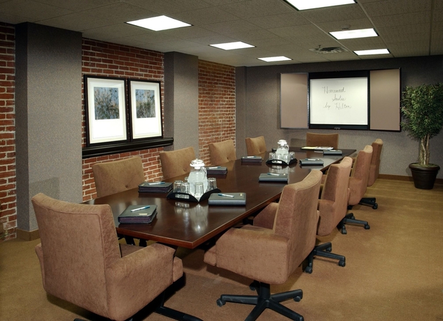 Imagen de los interiores del Hotel Homewood Suites By Hilton Indianapolis-downtown. Foto 8