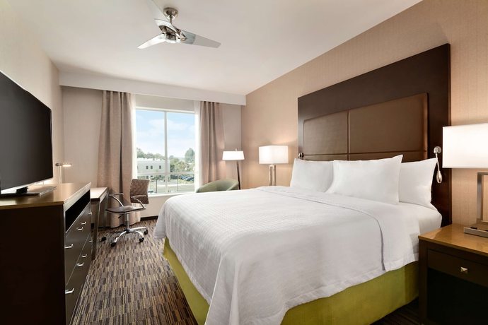 Imagen de la habitación del Hotel Homewood Suites By Hilton Irvine John Wayne Airport. Foto 8