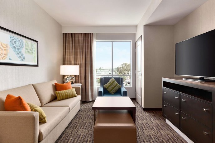 Imagen de la habitación del Hotel Homewood Suites By Hilton Irvine John Wayne Airport. Foto 15
