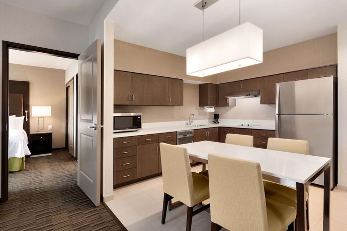 Imagen de la habitación del Hotel Homewood Suites By Hilton Irvine John Wayne Airport. Foto 16