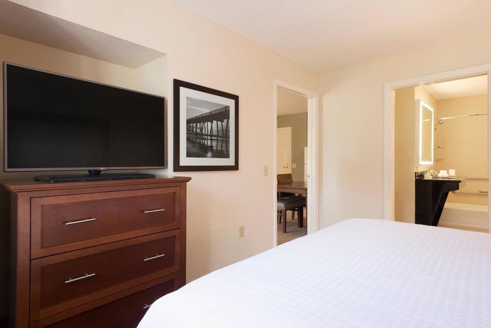 Imagen de la habitación del Hotel Homewood Suites By Hilton Jacksonville Deerwood Park. Foto 16