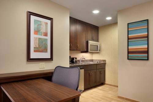Imagen de la habitación del Hotel Homewood Suites By Hilton Kalamazoo-portage. Foto 3