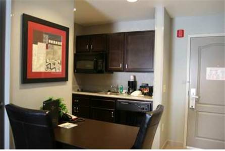 Imagen de la habitación del Hotel Homewood Suites By Hilton Leesburg. Foto 5