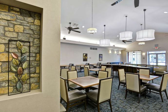 Imagen de los interiores del Hotel Homewood Suites By Hilton Lexington Fayette Mall. Foto 17
