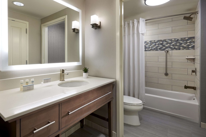 Imagen de la habitación del Hotel Homewood Suites By Hilton Los Angeles Redondo Beach. Foto 9