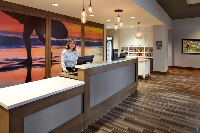 Imagen de los interiores del Hotel Homewood Suites By Hilton Los Angeles Redondo Beach. Foto 16