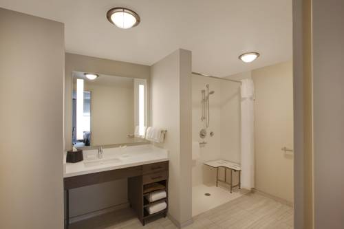 Imagen de la habitación del Hotel Homewood Suites By Hilton Louisville Downtown, Ky. Foto 1