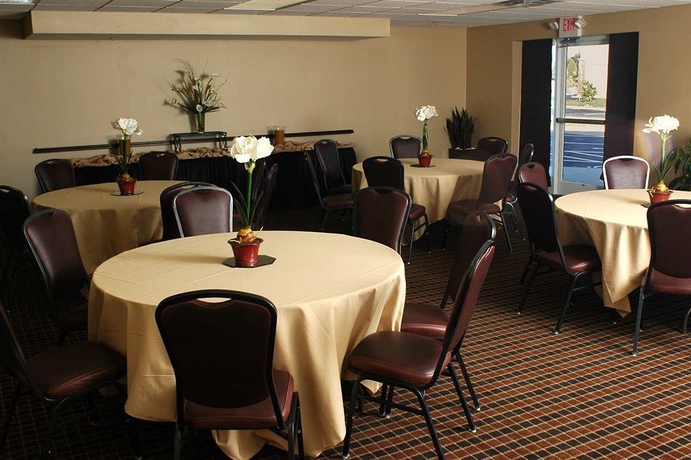 Imagen de los interiores del Hotel Homewood Suites By Hilton Louisville-east. Foto 8
