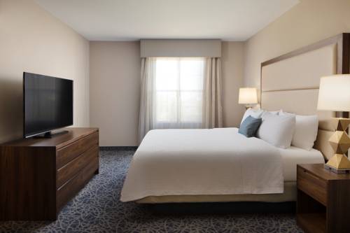 Imagen de la habitación del Hotel Homewood Suites By Hilton Lubbock. Foto 1