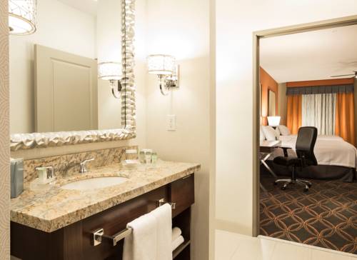 Imagen de la habitación del Hotel Homewood Suites By Hilton Lynnwood Seattle Everett, Wa. Foto 4